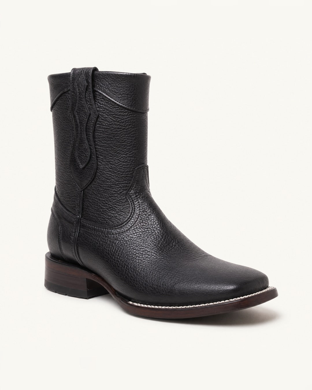 La Faena in Black Dilan Leather