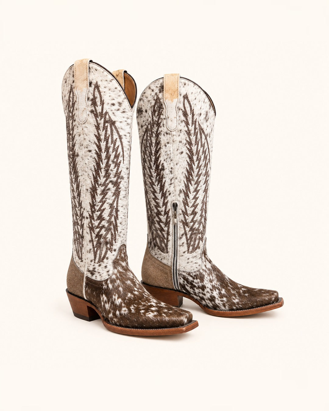 La Salvaje in Brown Hair-On Cowhide