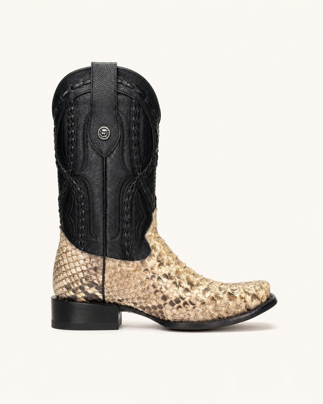 La Coralillo in Natural Bone Python