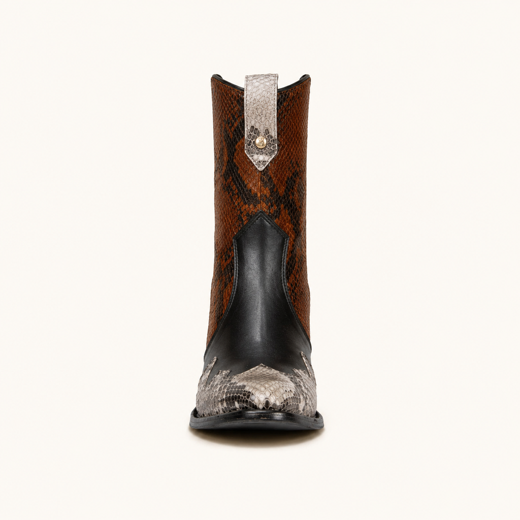 Raphaela Boot